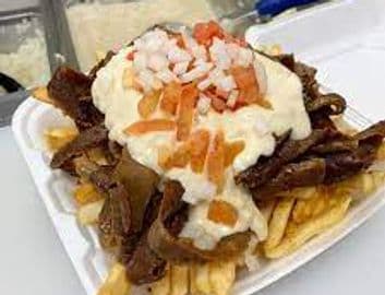 Beef Poutine - Momo Donair