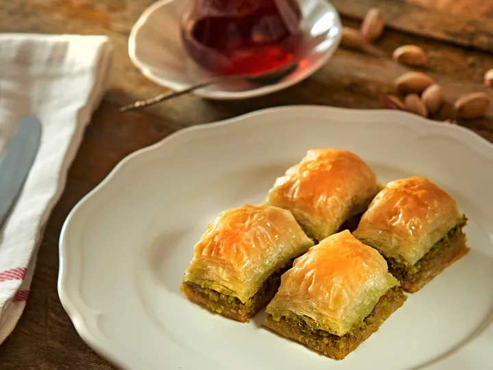 Baklava - Momo Donair